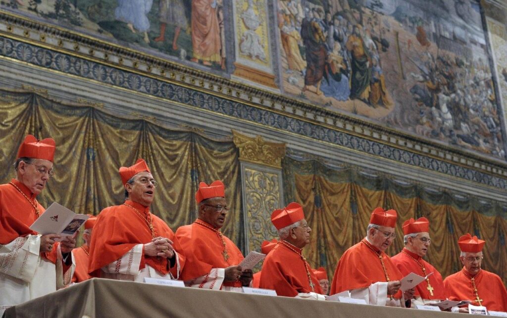 cardeais na capela sistina
