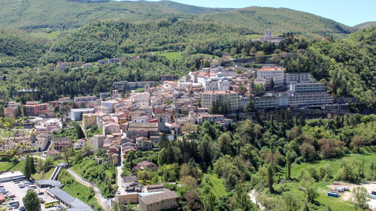 vista de Cássia, Itália